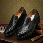 Chaussures Homme Slip-On Croco Noir – Élégance Intense