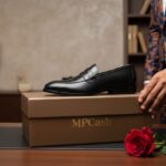 Mocassin Homme Luxe Noir – Finition Croco Élégance Premium